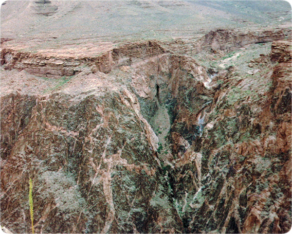 hydroplateoverview-inner_gorge_intrusions.jpg Image Thumbnail